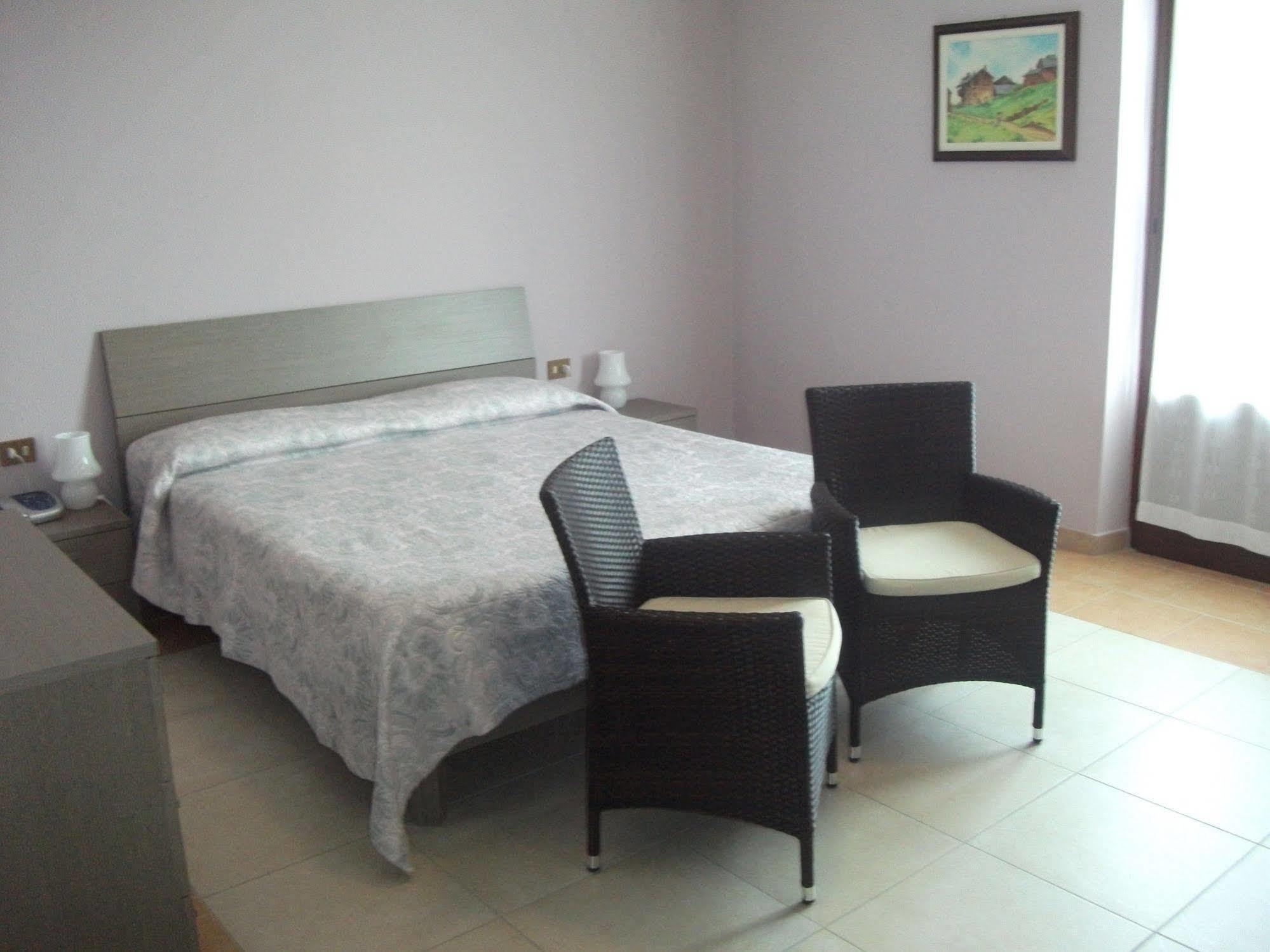 Breglia Hotel 2*